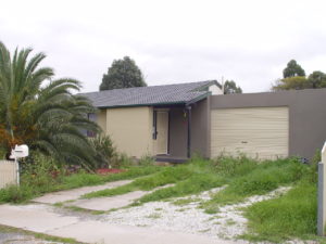 19-currawong-crescent-craigmore-before